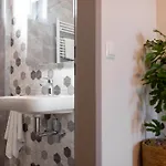 Mizse Motel 2*