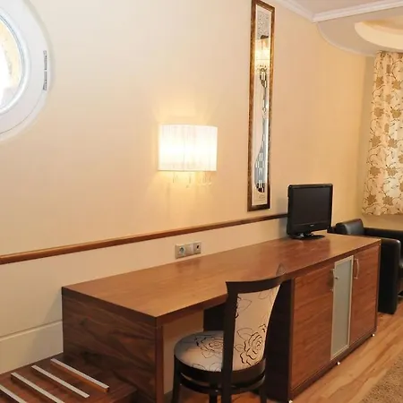 Mizse Motel 2*